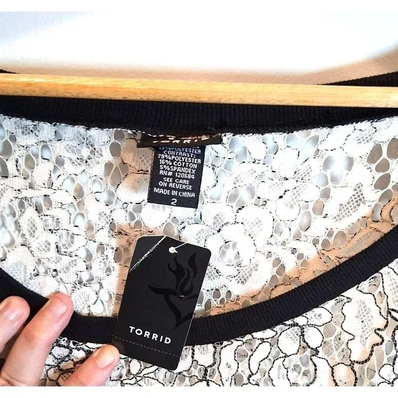 Torrid NWT White Floral Lace Sheer Top 2X Plus Size Romantic Coquette Bridal - Picture 7 of 14
